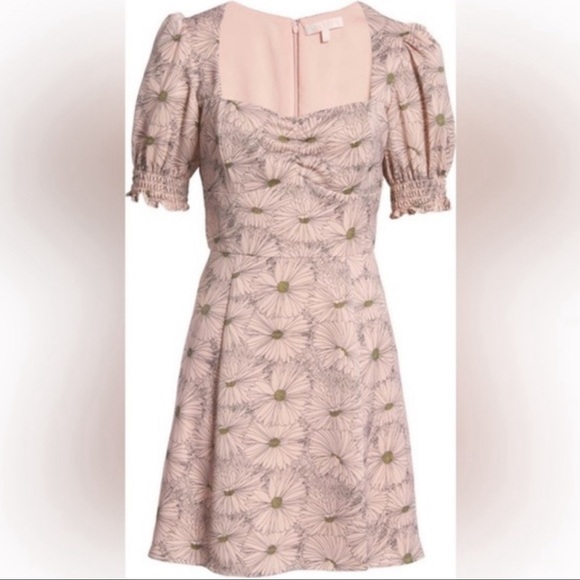 WAYF Light Pink Floral Mini Dress Womens size Large NWOT - Picture 2 of 9